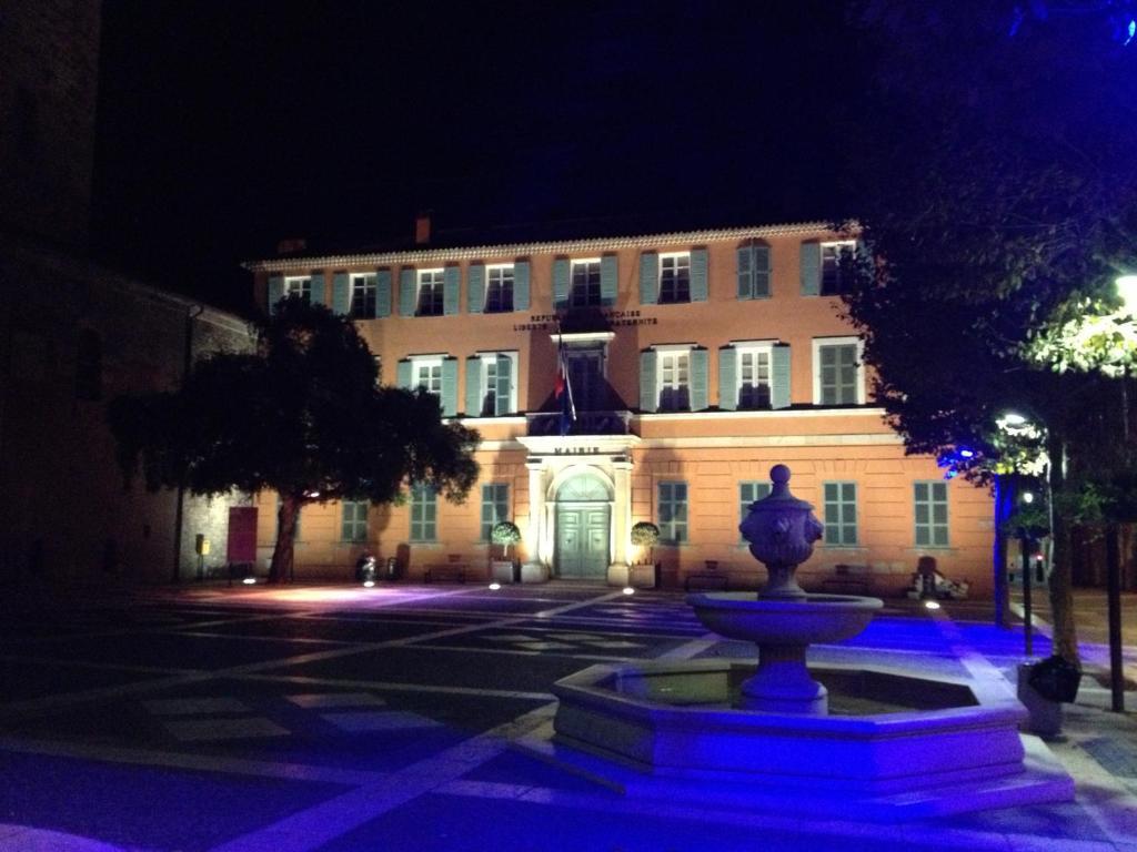 Hotel Le Flore Fréjus Eksteriør billede